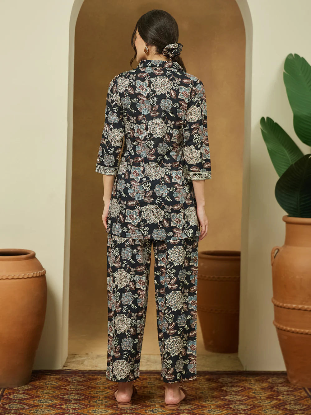 Janasya Women's Black Pure Cotton Floral Printed Straight Co-ord Set